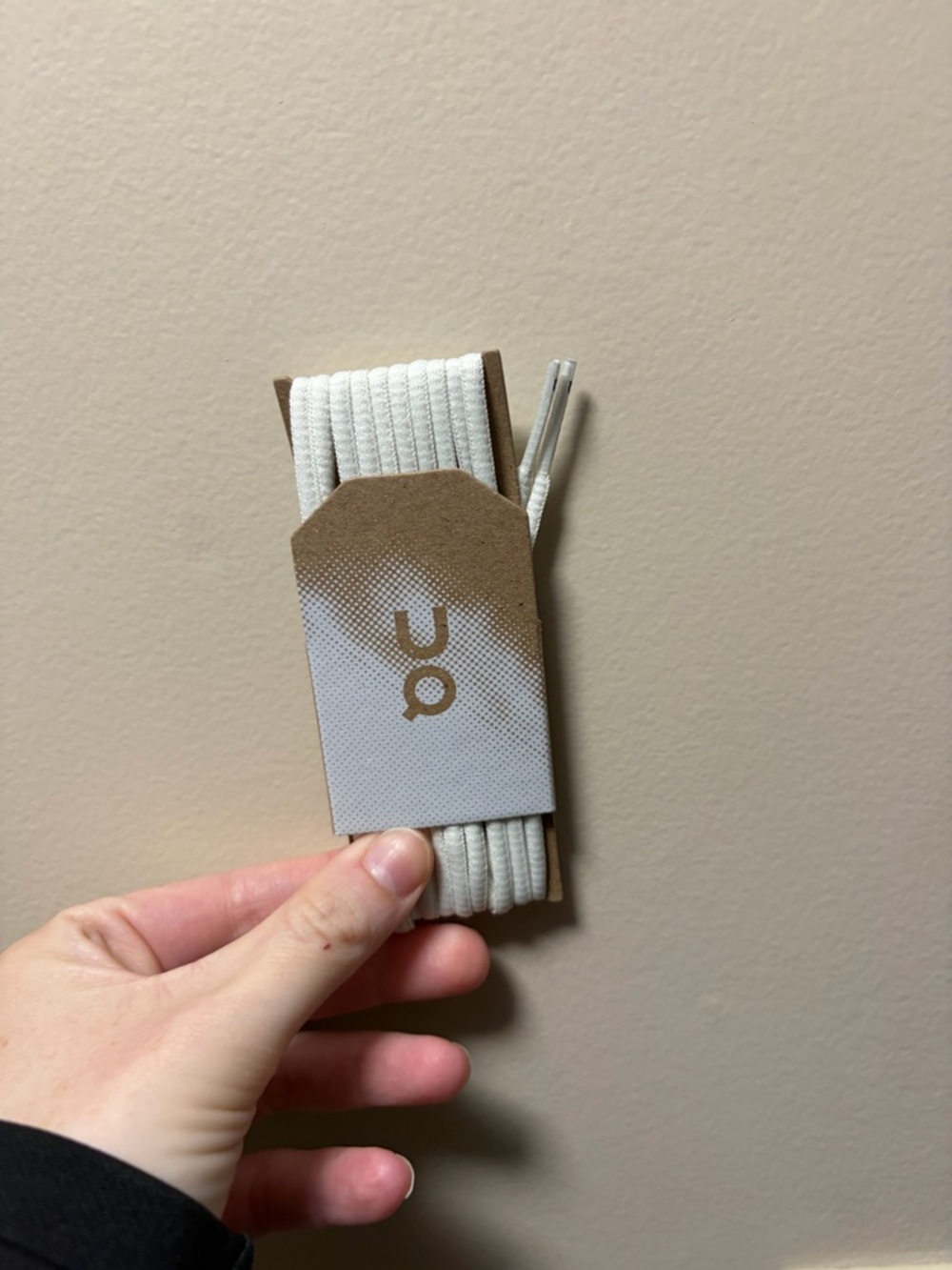 On Running Replacement Laces in Light Beige and White (2 Pair)